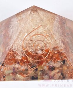 Crystal-carnelian-ChaktastonesPyramid-WithReikiSymbol